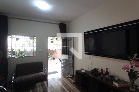 Sala de casa à venda com 3 quartos, 166m² em Jardim Felicidade, Belo Horizonte
