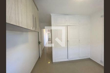 Casa à venda com 3 quartos, 156m² em Vila Alexandria, São Paulo