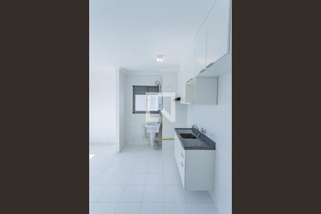 Sala, cozinha e área de serviço de apartamento para alugar com 1 quarto, 31m² em Vila Albertina, São Paulo