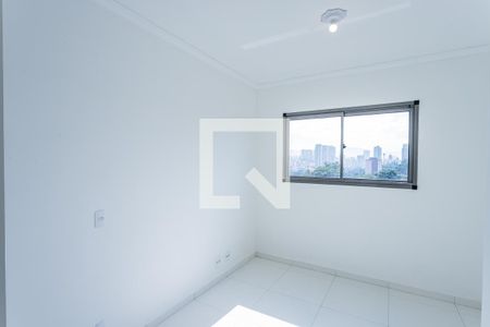 Sala, cozinha e área de serviço de apartamento para alugar com 1 quarto, 31m² em Vila Albertina, São Paulo