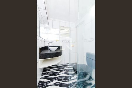 Banheiro de casa para alugar com 2 quartos, 89m² em Jardim Jovaia, Guarulhos