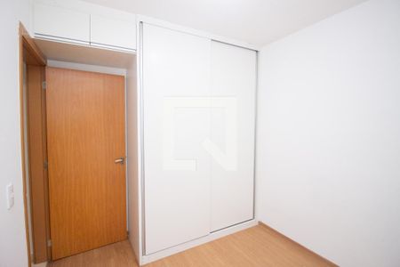 Quarto 2 de apartamento para alugar com 2 quartos, 50m² em Chacaras Reunidas Santa Terezinha, Contagem