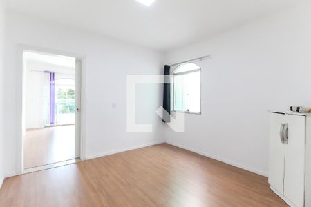 Sala de casa para alugar com 3 quartos, 200m² em Jardim Itapemirim, São Paulo