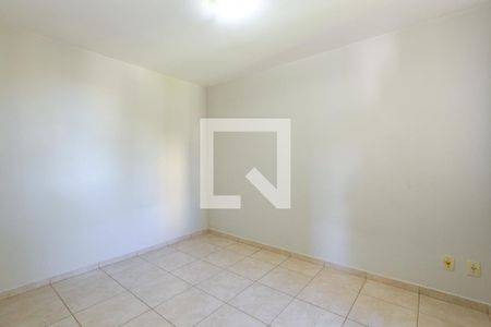Suíte de apartamento para alugar com 3 quartos, 73m² em Vila Suzana, São Paulo
