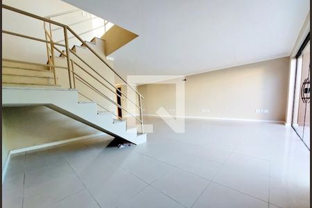 Sala / Cozinha  de casa para alugar com 1 quarto, 208m² em Hípica, Porto Alegre
