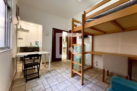 Sala/Quarto de apartamento para alugar com 1 quarto, 17m² em Lapa, Rio de Janeiro