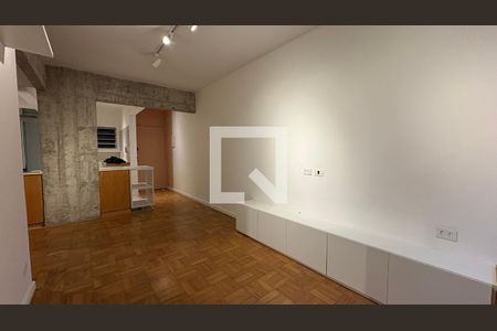 Sala de apartamento para alugar com 2 quartos, 70m² em Liberdade, São Paulo