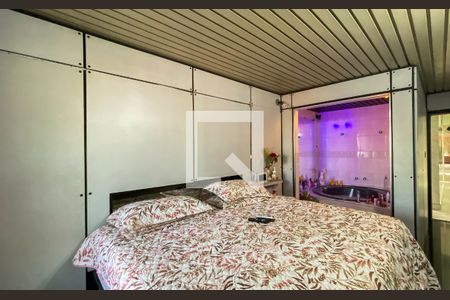 Suite  de casa à venda com 3 quartos, 300m² em Burgo Paulista, São Paulo