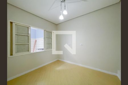 Quarto 1 de casa para alugar com 2 quartos, 150m² em Ayrosa, Osasco