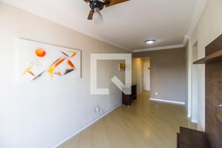 Sala  de apartamento para alugar com 2 quartos, 59m² em Jardim Tupanci, Barueri