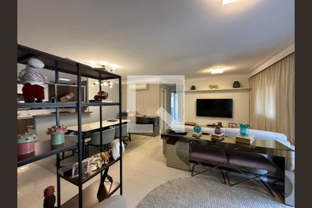 Sala de apartamento à venda com 2 quartos, 110m² em Alphaville, Santana de Parnaíba