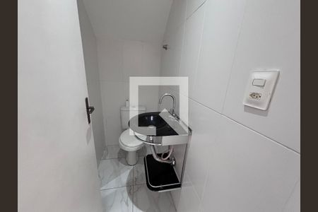 Lavabo de casa de condomínio para alugar com 4 quartos, 329m² em Recreio dos Bandeirantes, Rio de Janeiro