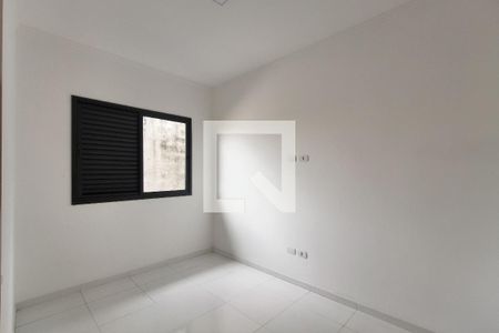 Quarto 2 de casa de condomínio para alugar com 2 quartos, 65m² em Maracanã, Praia Grande
