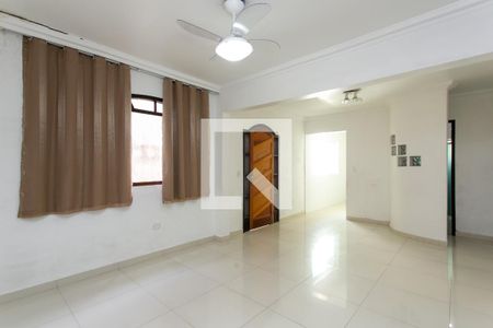 Sala de casa à venda com 3 quartos, 200m² em Vila Aurea, São Paulo
