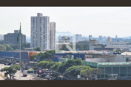 Vista  da Sala/Cozinha de apartamento para alugar com 1 quarto, 25m² em Parque Industrial Tomas Edson, São Paulo