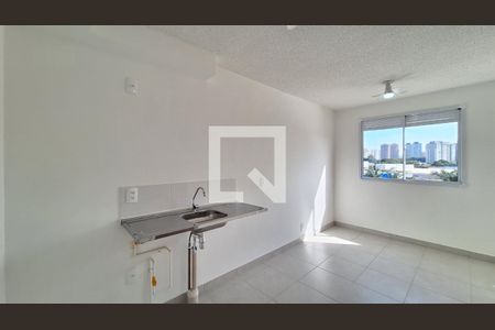 Sala/Cozinha de apartamento para alugar com 1 quarto, 25m² em Parque Industrial Tomas Edson, São Paulo