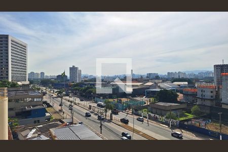 Vista  da Sala/Cozinha de apartamento para alugar com 1 quarto, 25m² em Parque Industrial Tomas Edson, São Paulo