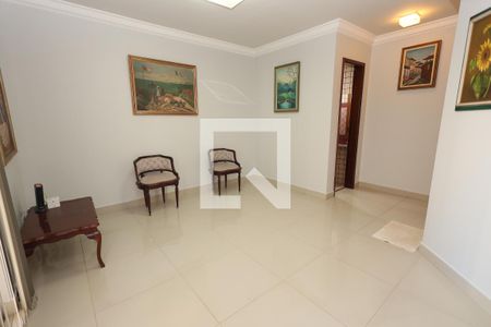 Sala de apartamento para alugar com 3 quartos, 150m² em Nova Suiça, Goiânia