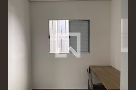 Quarto de kitnet/studio para alugar com 2 quartos, 40m² em Km 18, Osasco