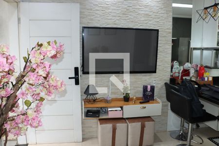 Casa de Condomínio para alugar com 2 quartos, 72m² em Jardim Barbacena, Cotia