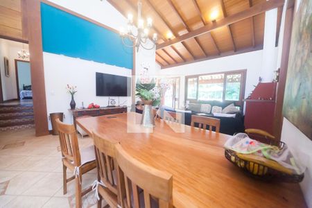 Sala de Jantar de casa de condomínio à venda com 4 quartos, 350m² em Retiro do Chale, Brumadinho