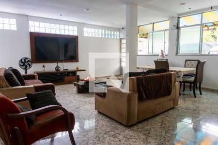 Casa à venda com 5 quartos, 311m² em Sampaio, Rio de Janeiro