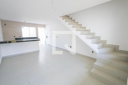 sala de casa à venda com 2 quartos, 110m² em Parque Xangri-lá, Contagem