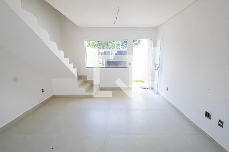 sala de casa à venda com 2 quartos, 110m² em Parque Xangri-lá, Contagem