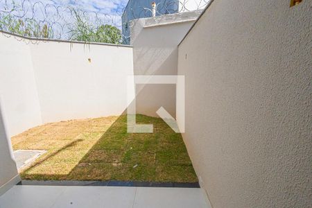 area de serviço de casa à venda com 2 quartos, 110m² em Parque Xangri-lá, Contagem