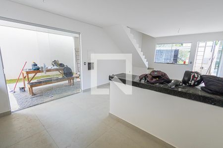 cozinha de casa à venda com 3 quartos, 150m² em Parque Xangri-lá, Contagem