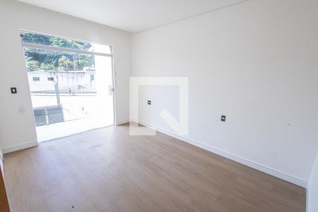 quarto 1 / varanda de casa à venda com 3 quartos, 150m² em Parque Xangri-lá, Contagem