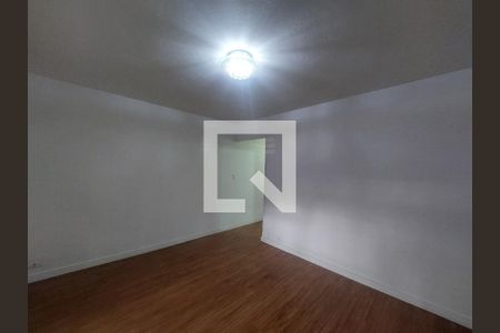 Sala de casa para alugar com 3 quartos, 113m² em Jardim Satelite, São Paulo
