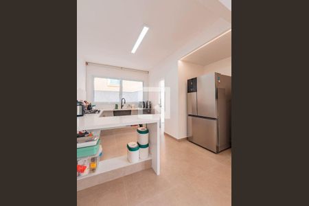 Casa à venda com 3 quartos, 300m² em Parque Sinai, Santana de Parnaíba