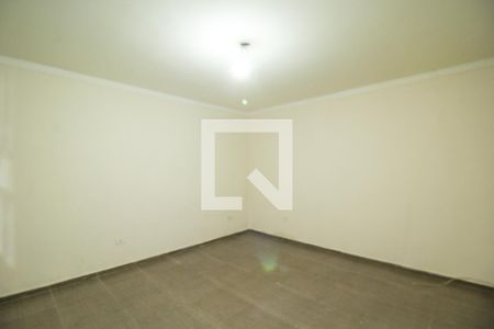 Quarto 1 de casa para alugar com 2 quartos, 40m² em Jardim Jaragua, São Paulo