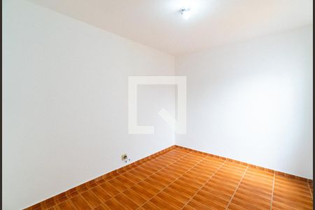 Quarto 2 de casa à venda com 4 quartos, 169m² em Vila Fachini, São Paulo