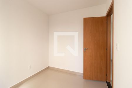 Quarto 2 de apartamento para alugar com 2 quartos, 50m² em Cidade Industrial de Curitiba, Curitiba