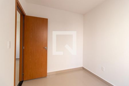 Quarto 1 de apartamento para alugar com 2 quartos, 50m² em Cidade Industrial de Curitiba, Curitiba
