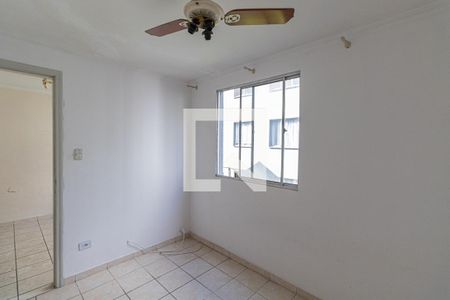 Quarto 1 de apartamento à venda com 3 quartos, 55m² em Conjunto Residencial José Bonifácio, São Paulo