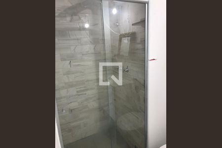 Banheiro de apartamento para alugar com 1 quarto, 33m² em Santo Amaro, São Paulo