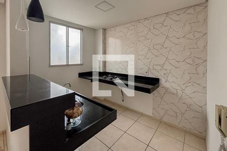 Apartamento à venda com 2 quartos, 44m² em Califórnia, Contagem