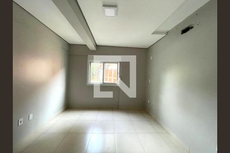 Apartamento à venda com 2 quartos, 84m² em Rincão, Novo Hamburgo