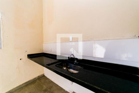 Sala de kitnet/studio para alugar com 1 quarto, 18m² em Esplanada, Belo Horizonte