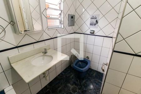 Banheiro de casa para alugar com 2 quartos, 120m² em Jardim Faria Lima, São Paulo