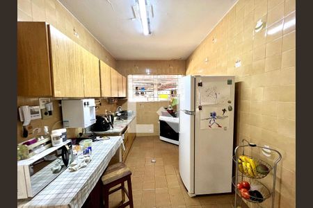 Casa à venda com 5 quartos, 791m² em Santa Amelia, Belo Horizonte