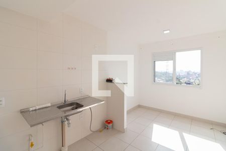 Sala - Cozinha de apartamento para alugar com 2 quartos, 32m² em Jardim Celeste, São Paulo