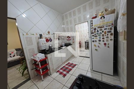Casa à venda com 7 quartos, 240m² em Vista Alegre, Belo Horizonte