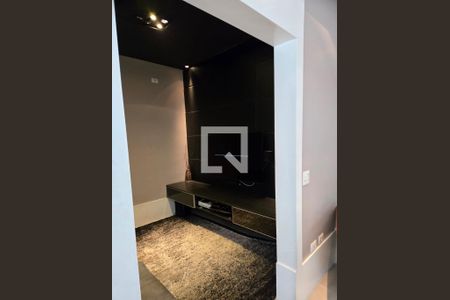 Sala de casa para alugar com 4 quartos, 245m² em City Bussocaba, Osasco