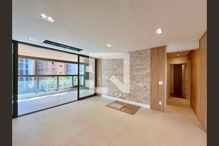 Apartamento para alugar com 3 quartos, 156m² em Cambuí, Campinas