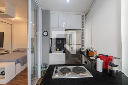 Cozinha de kitnet/studio para alugar com 1 quarto, 33m² em Bela Vista, São Paulo