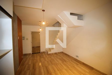 Casa de Condomínio para alugar com 2 quartos, 70m² em Parque São Bento, Sorocaba